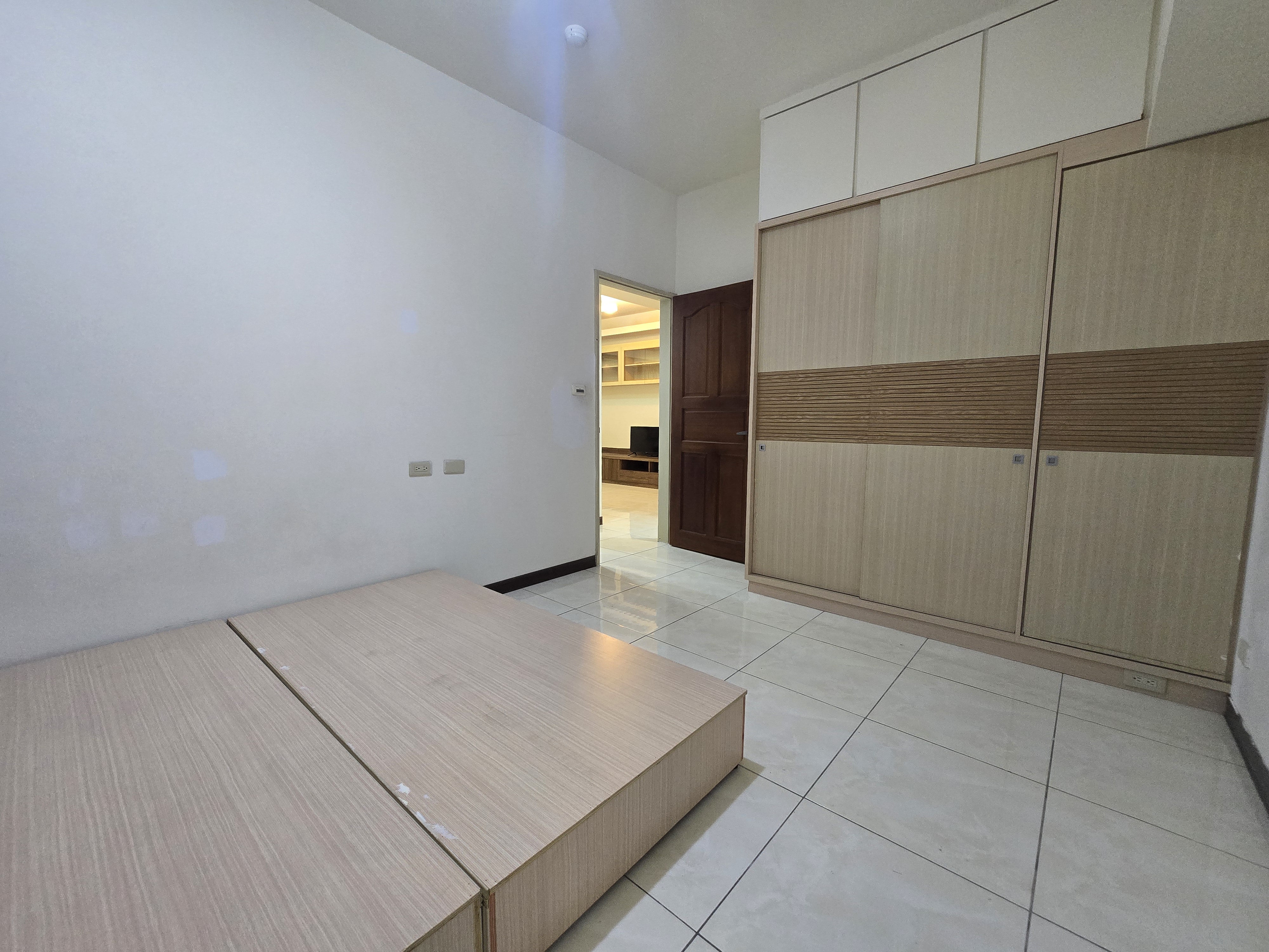 【大業大有商圈】桃園機能王🏵️2房2廳1衞+平車🏵️臻愛加州♪