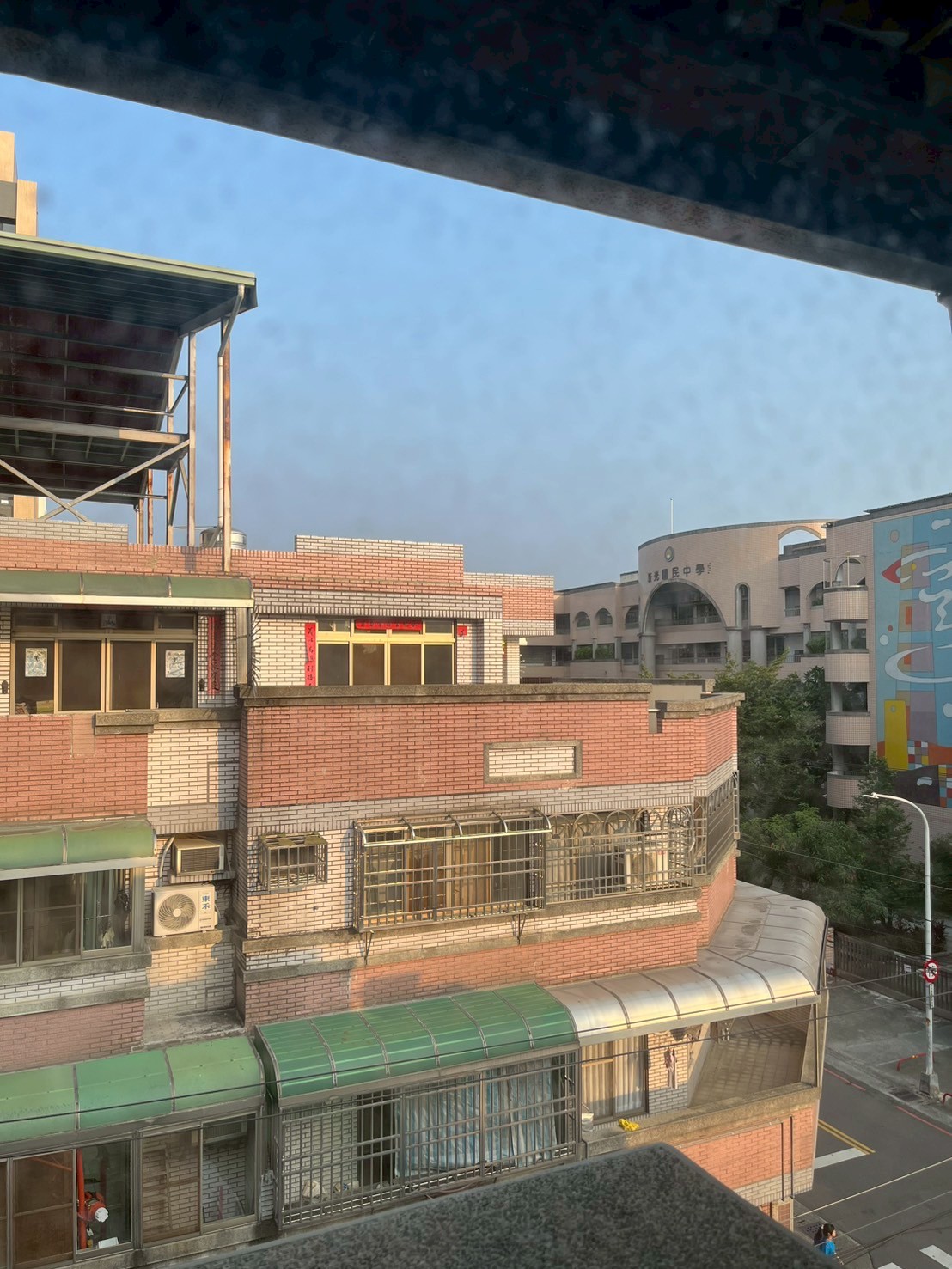 🏠【新光國中旁✨6房活路透天含車位】 樹孝、中山雙商圈生活圈💫未來捷運潛力核心！