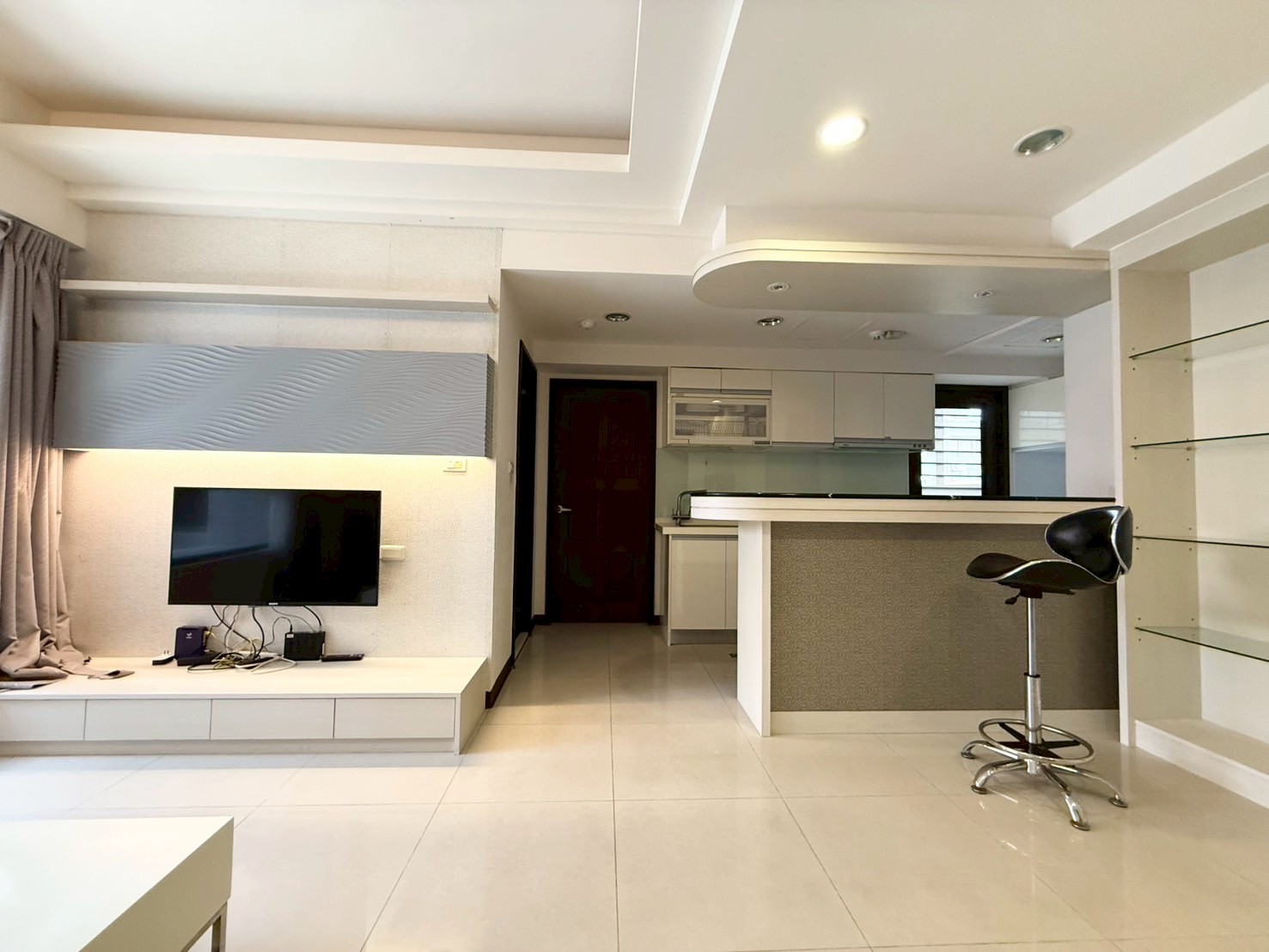 🌿【專簽｜勝美La ONE✨勤美草悟道第一排質感1+1房＋平車】 城市心臟，住進一場理想的生活。