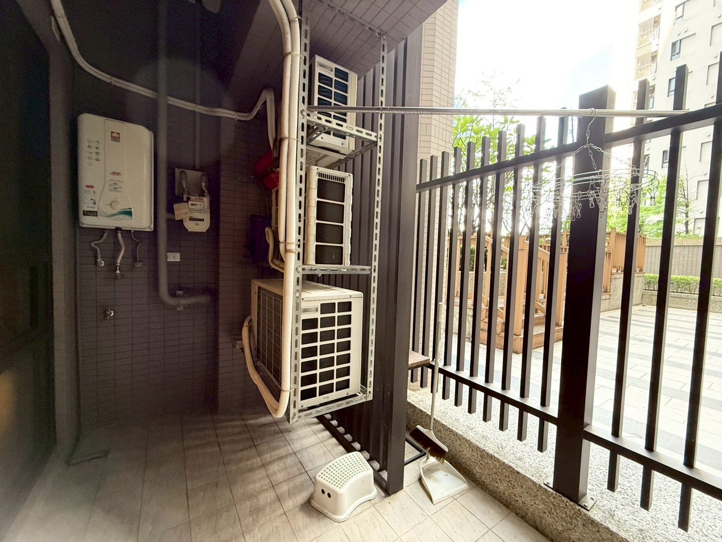 🌸北屯巴黎第六區｜雙衛質感兩房＋平面車位✨ 鬧中取靜的完美居心地，輕奢生活一次到位！