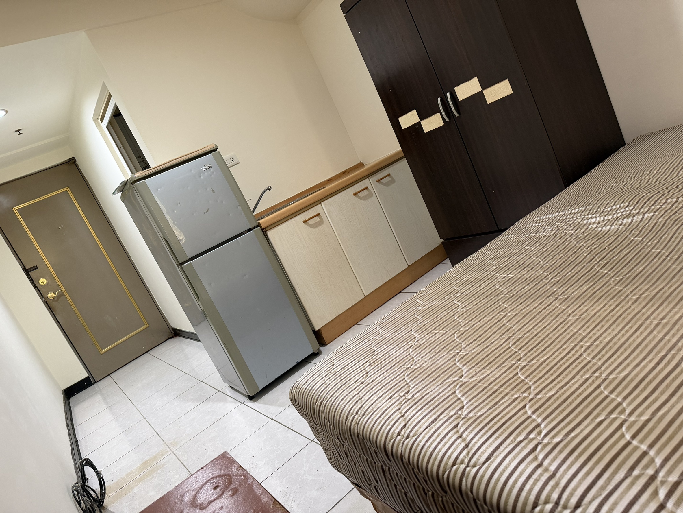 西屯最狂價💥僅208萬買【捷運櫻花站】電梯套房｜比車位還便宜