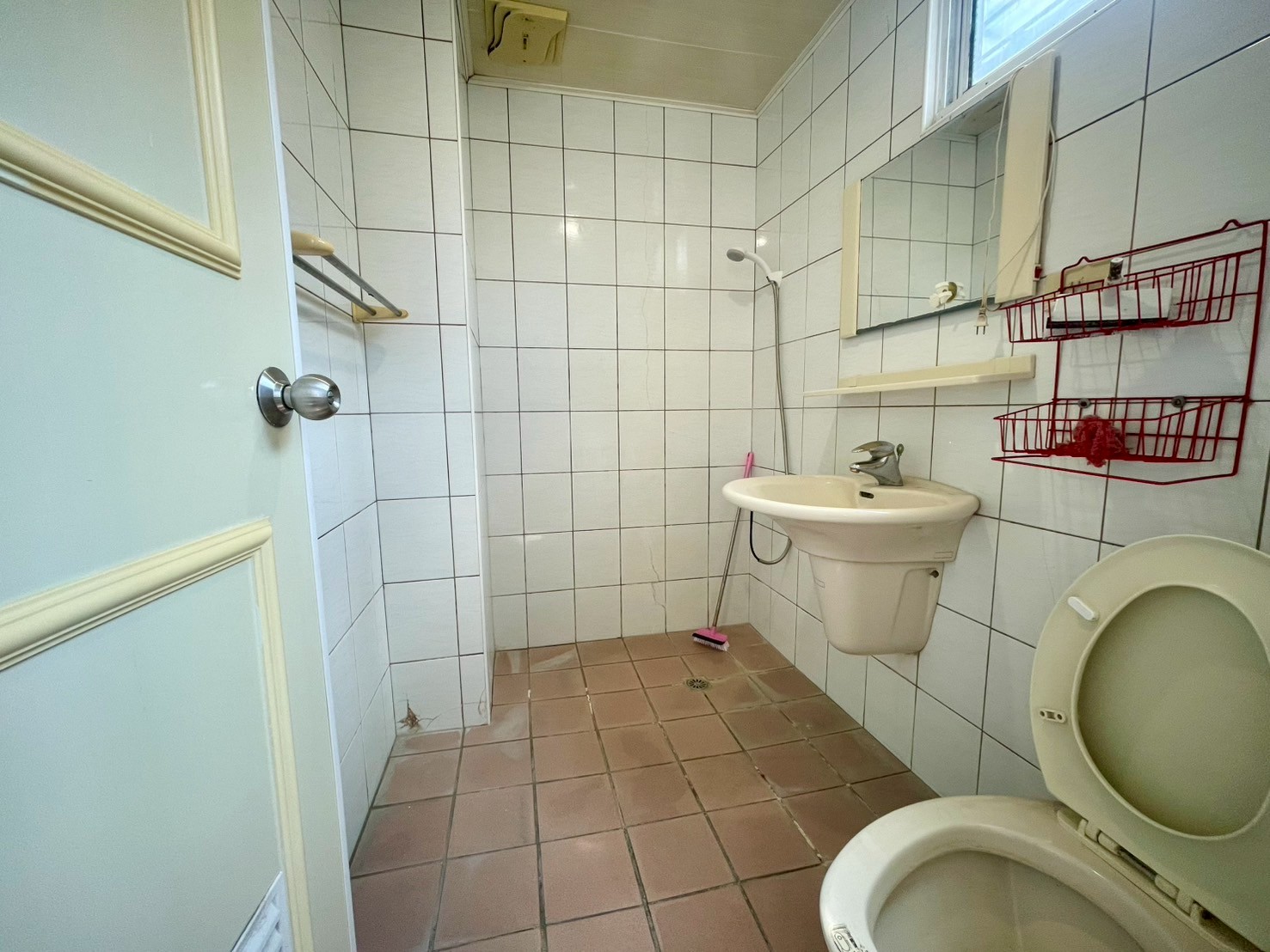 台中龍井亞太第一家園方正三房平車