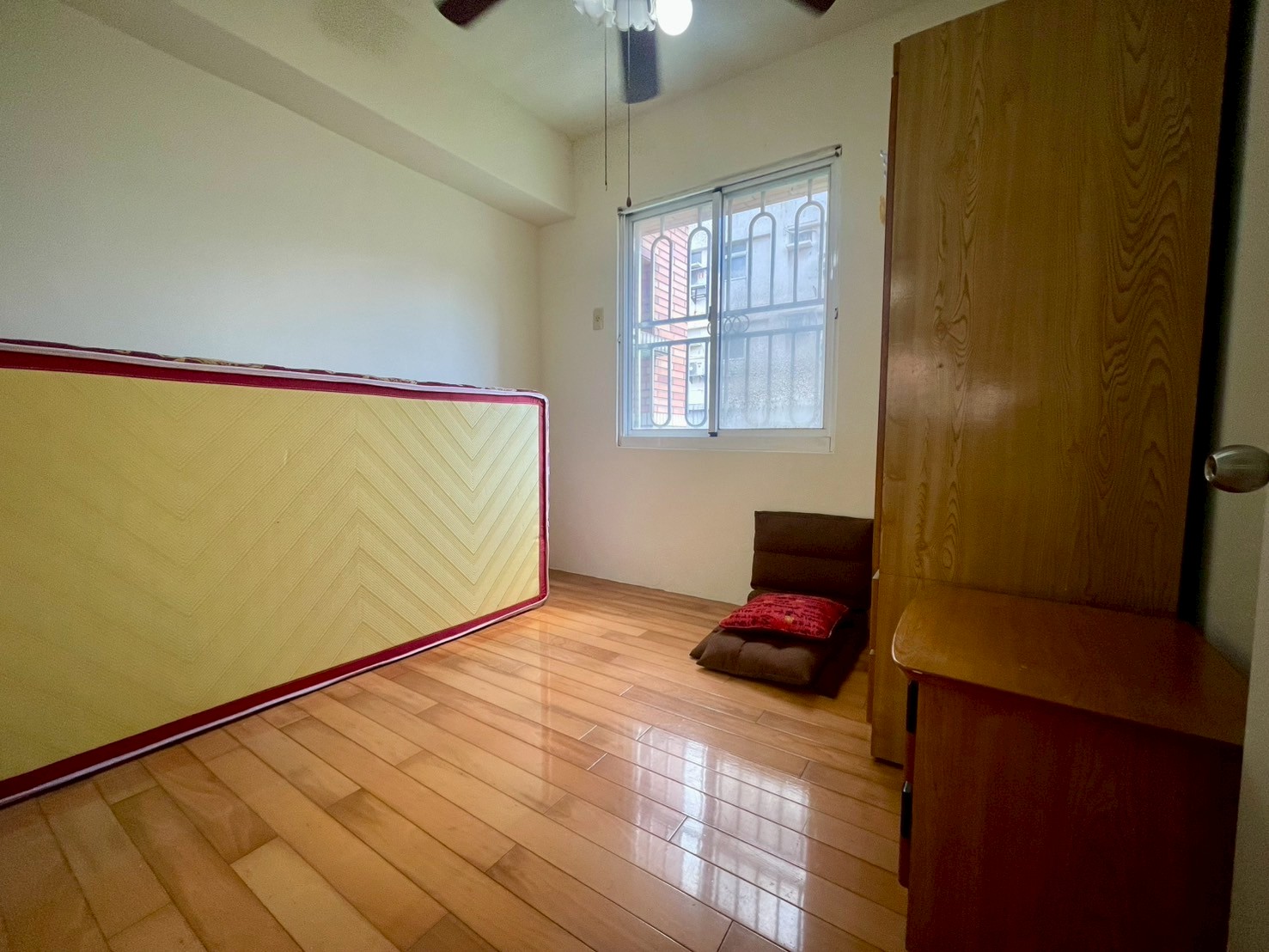 台中龍井亞太第一家園方正三房平車