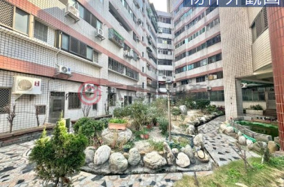 台中《金龍天下》學區旁兩戶打通美三房