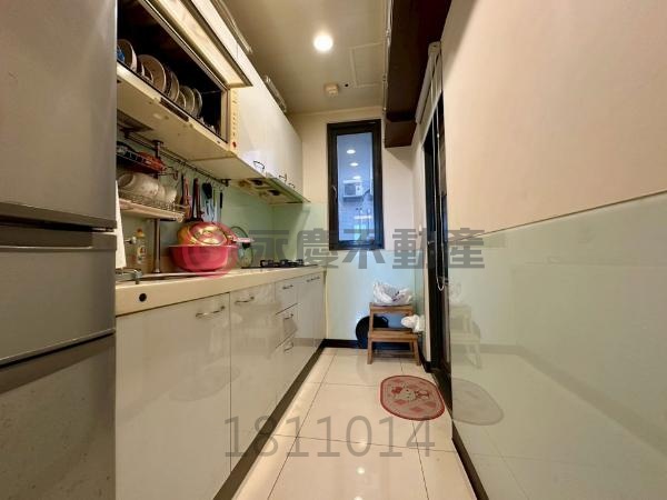 台中龍井《昇祐薪巢》㊣沙田路上方正三房+車位