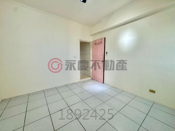 台中《金龍天下》學區旁兩戶打通美三房