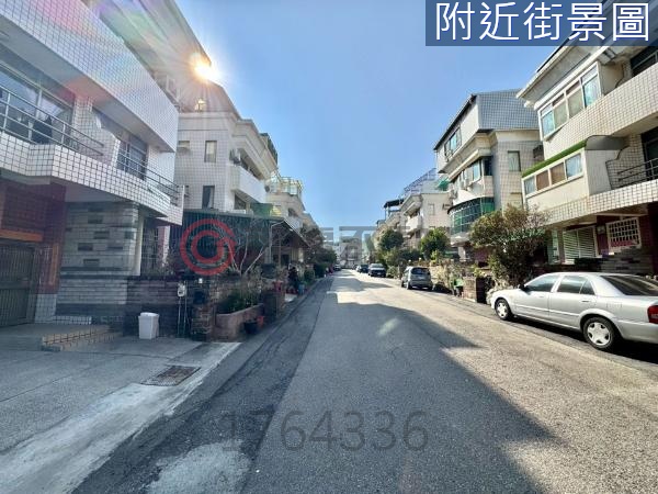 台中龍井新光田特區邊間大地坪透天厝