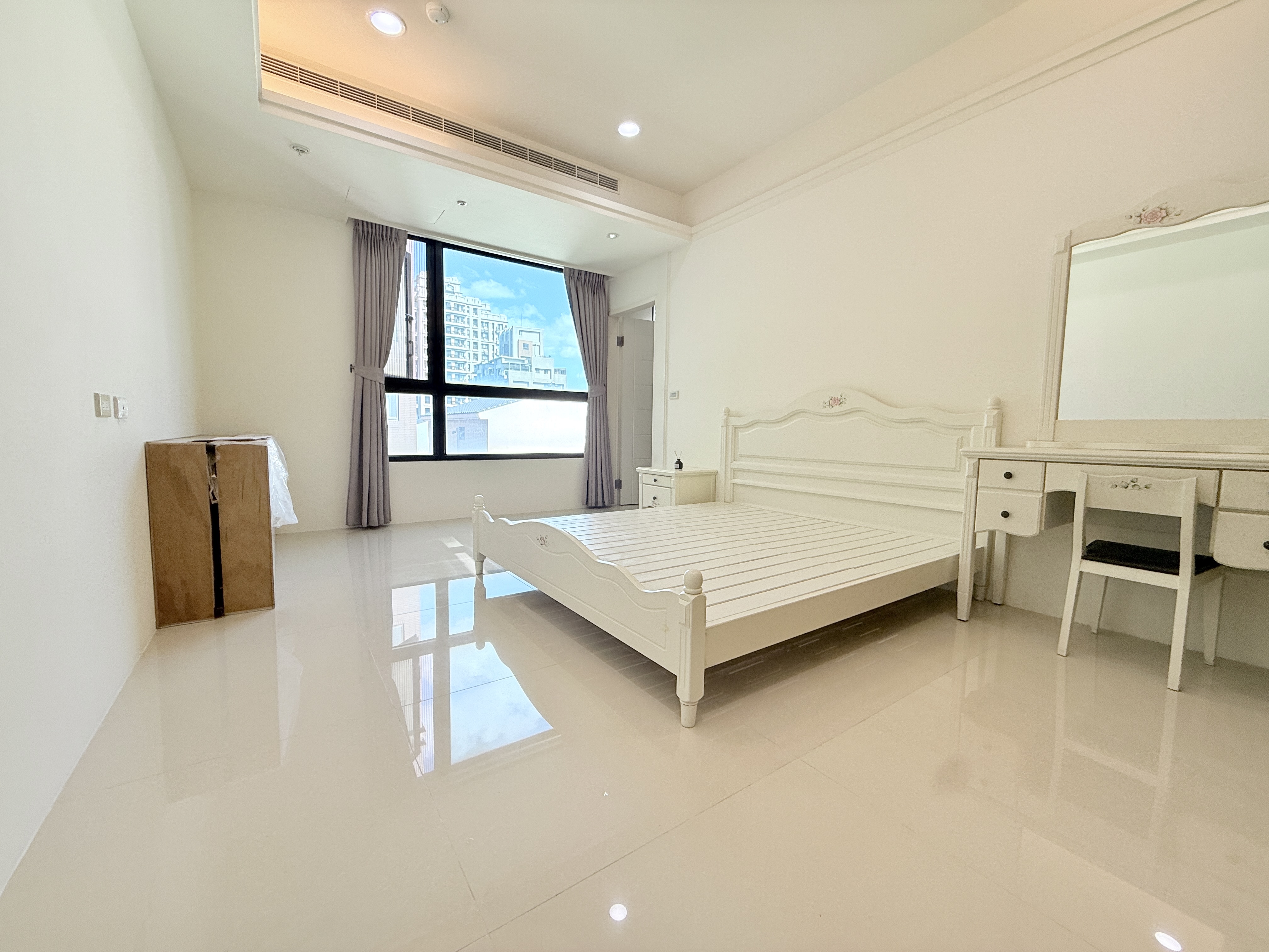 美術館商圈A19『麒寶國際會館』3房車位雙語學區極致品味*