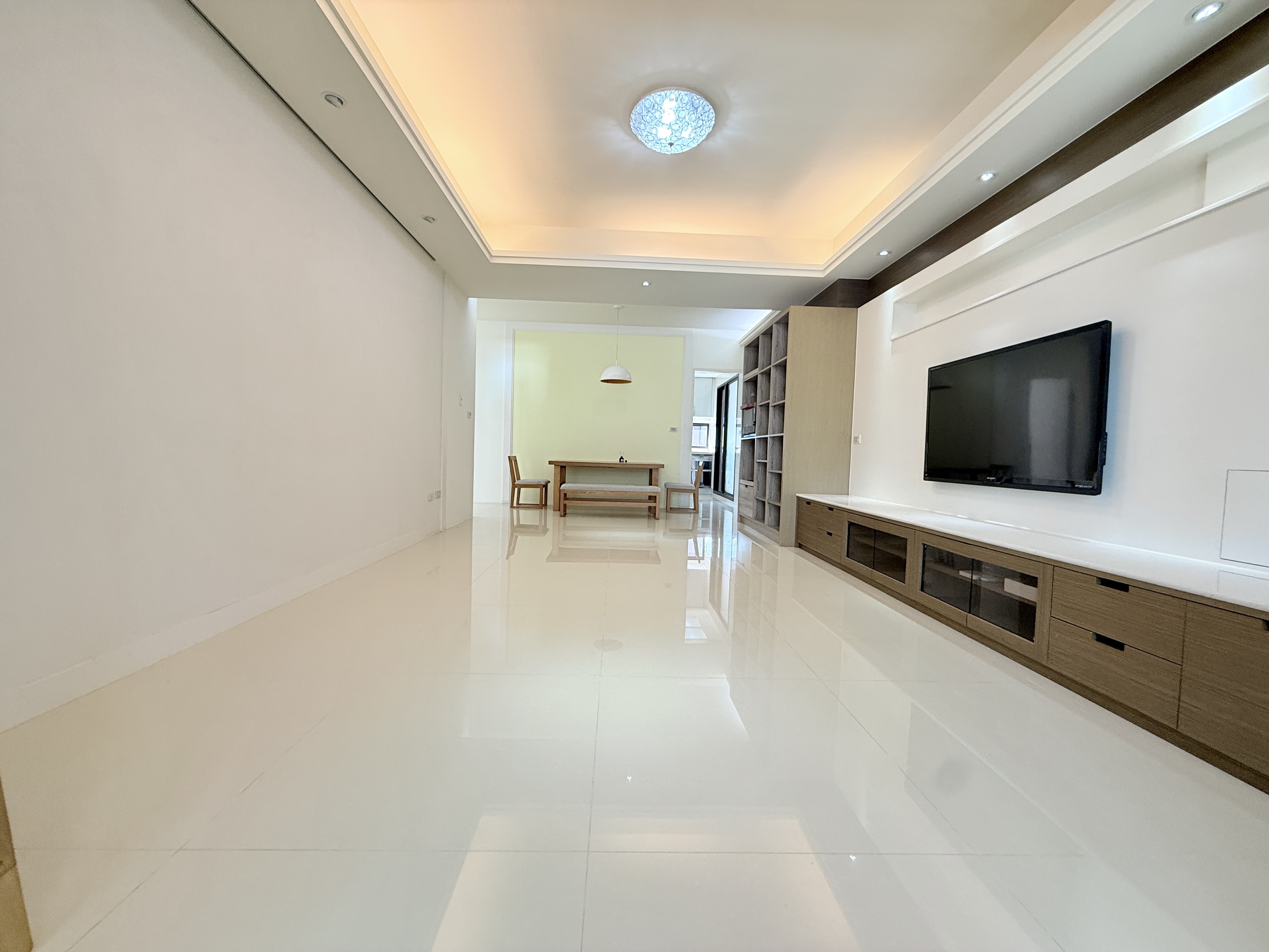 美術館商圈A19『麒寶國際會館』3房車位雙語學區極致品味*