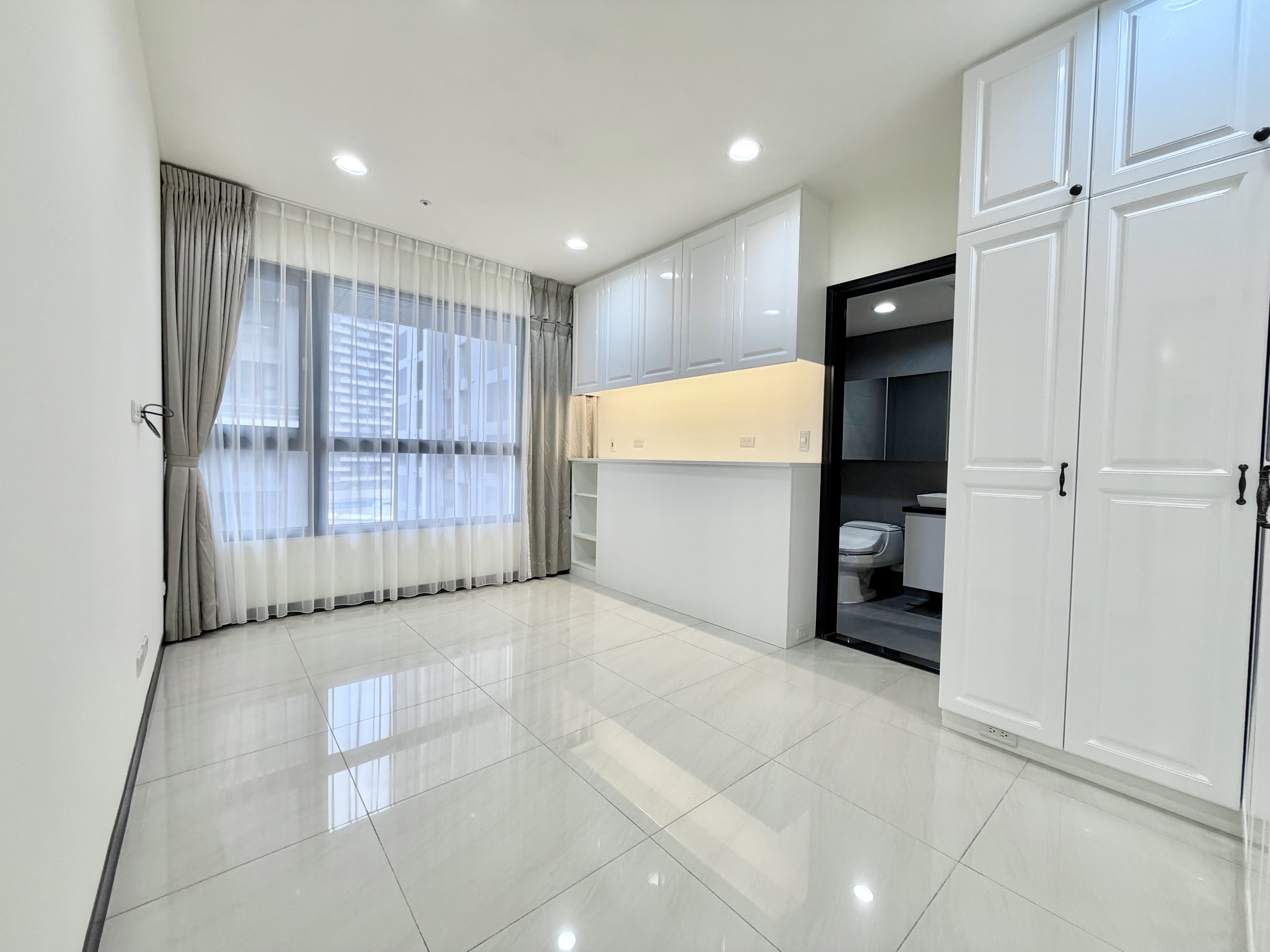 高鐵捷運A19『國峰苑』裝潢三房+車位