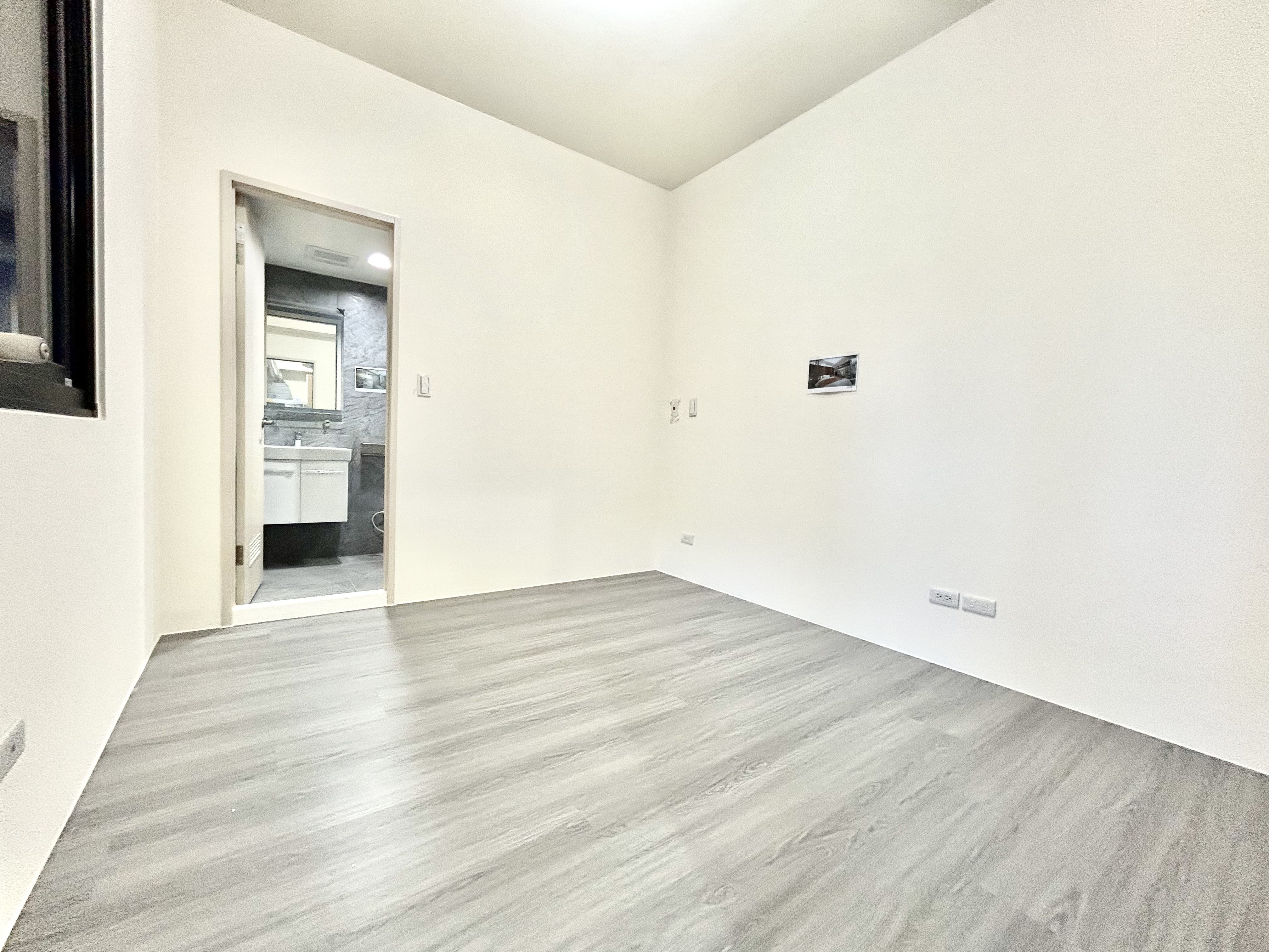 桃園高鐵站前『站前新銳』超值邊間三房+車位