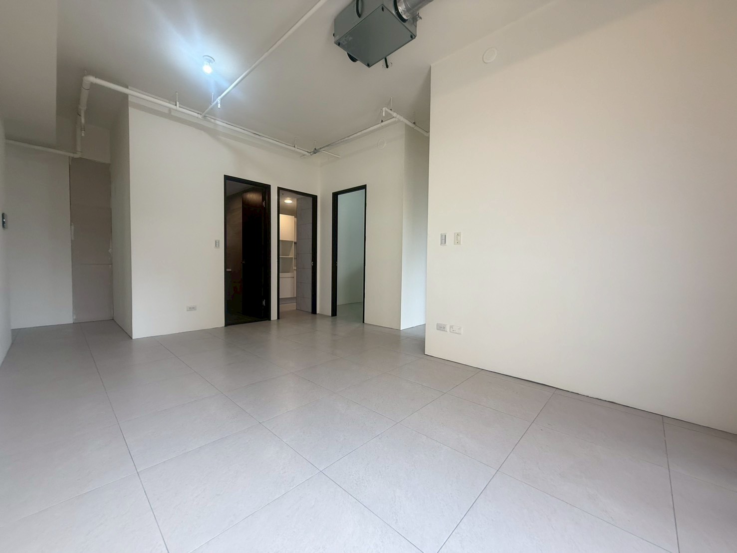 青埔 A18 指標宅｜新潤君頤三房平車｜卡位國泰站前開發紅利