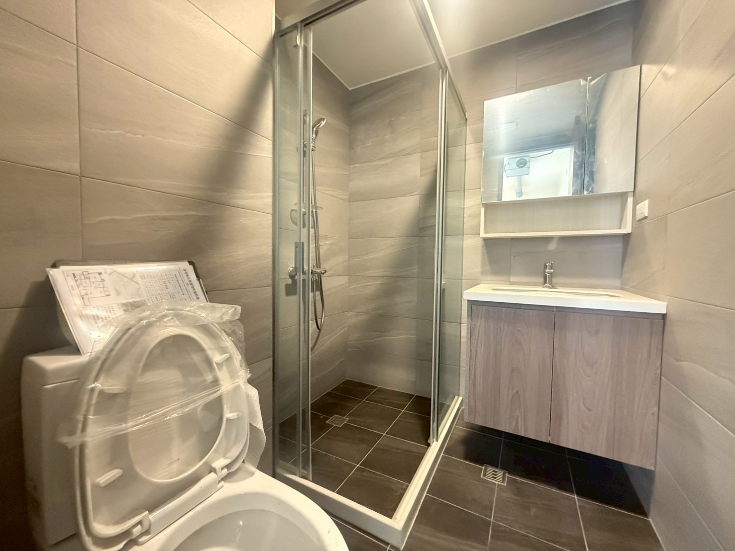 青埔 A18 指標宅｜新潤君頤三房平車｜卡位國泰站前開發紅利