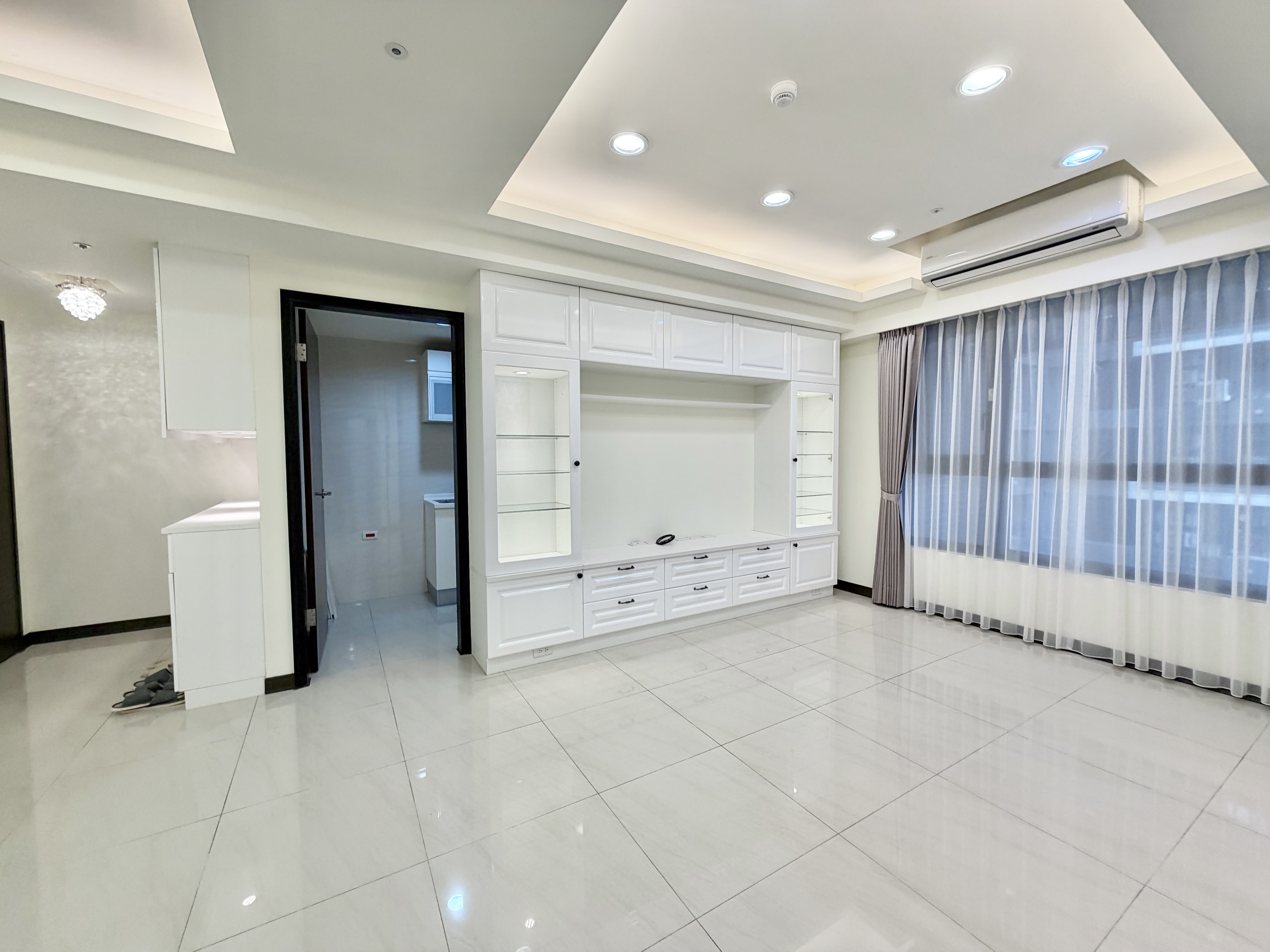 國峰苑高樓三房平車｜地段無敵｜採光通風極佳