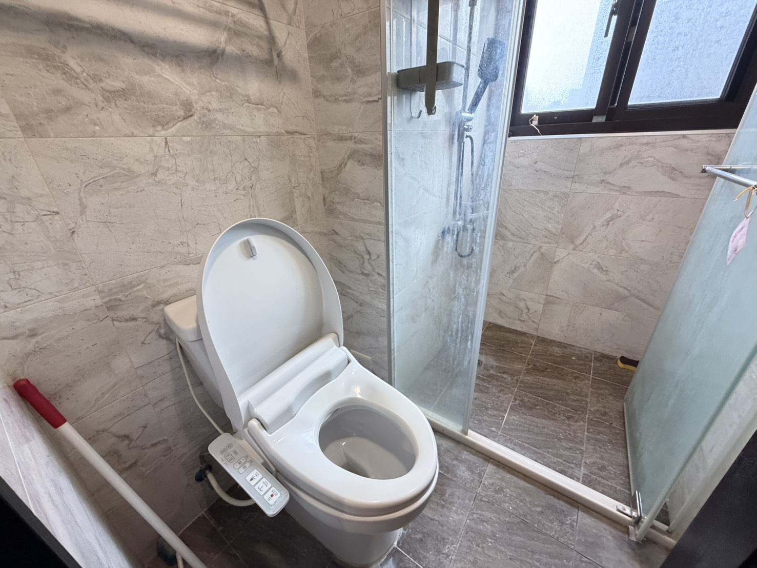 內壢站前｜和耀家精緻兩房平車｜1328 萬入主最強機能區