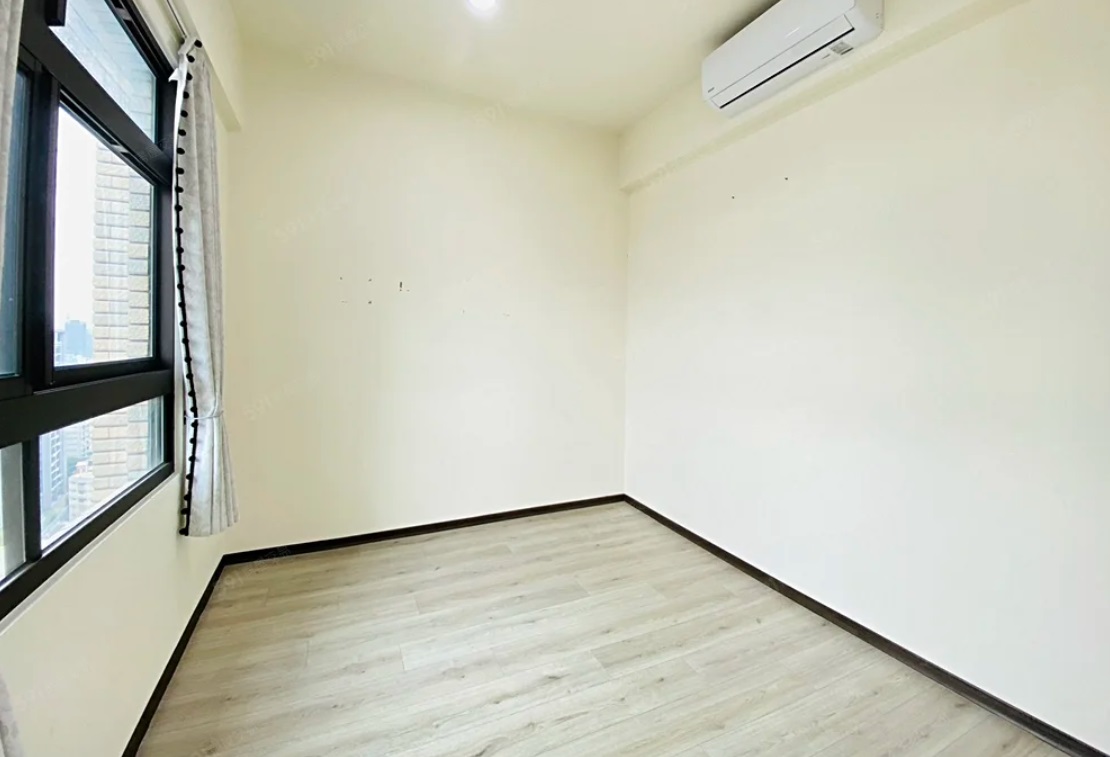 微笑之心❤️三房大車位❤️面一中無限視野❤️可租補含車含管