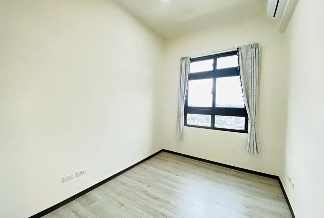 微笑之心❤️三房大車位❤️面一中無限視野❤️可租補含車含管