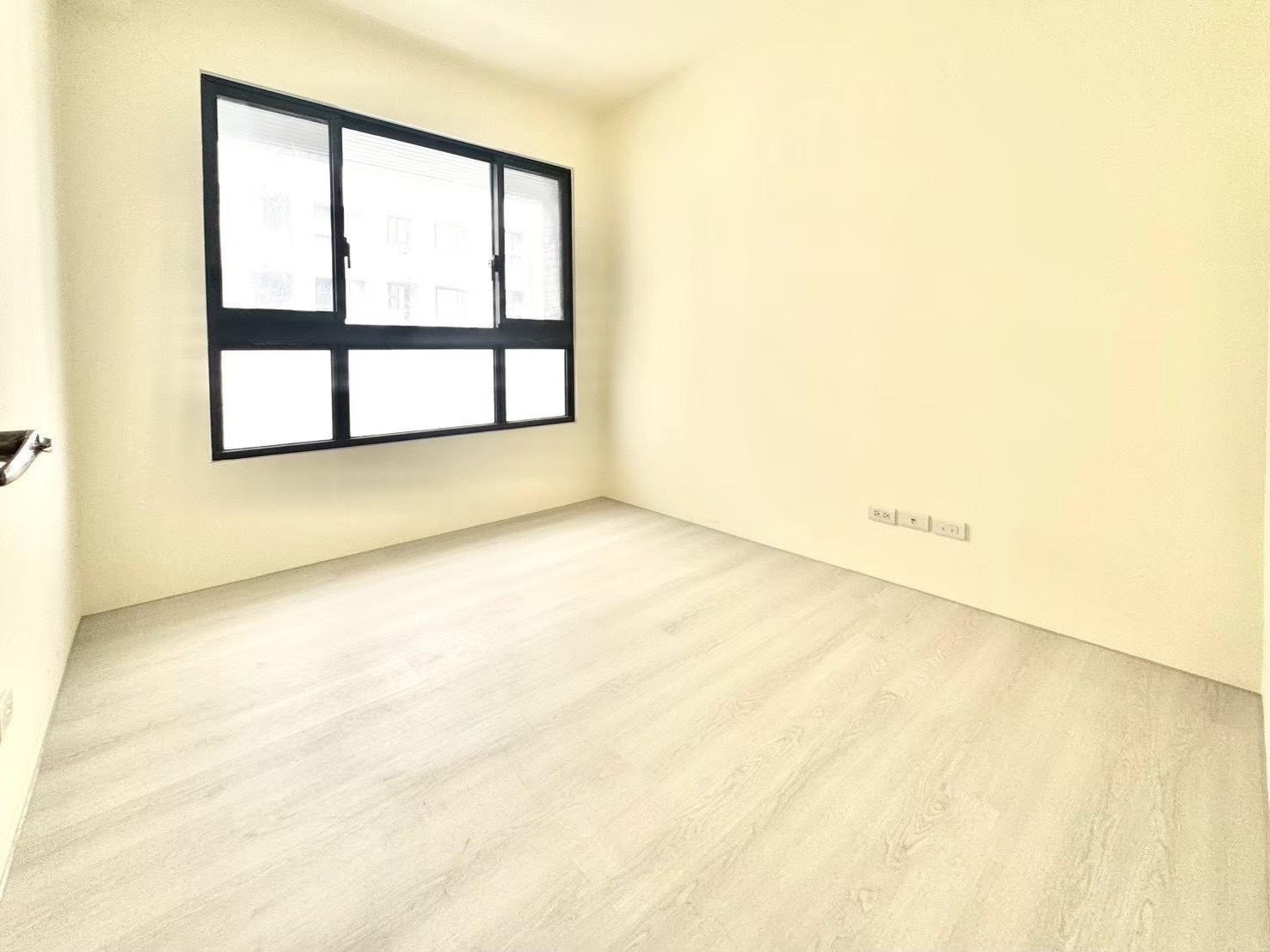 屋主決心不留!!降價求售🔰聚合發權美🔰輕屋齡三面採光三房平車