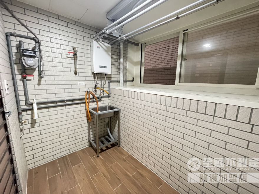 晴川雅苑一層一戶_全國不動產關渡加盟店