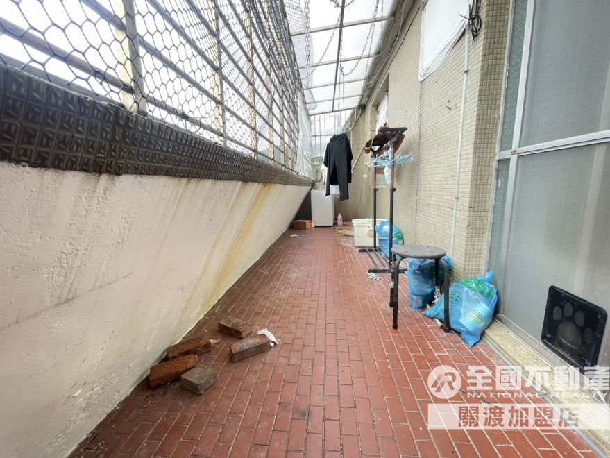 中和街超值邊間公寓_全國不動產張政誠0975-938-080