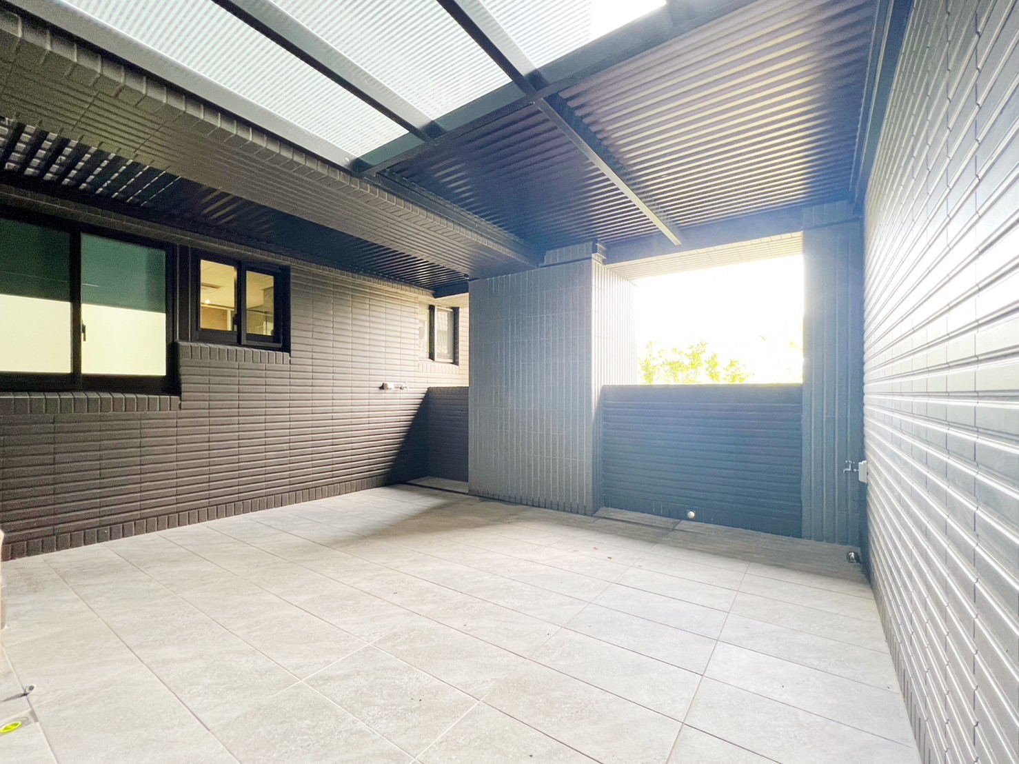 ～低於市場行情～低於市場行情～  ⚜機捷G0站︱惠宇建設指標豪宅  ⚜大容三房＋雙平車樹梢露台戶
