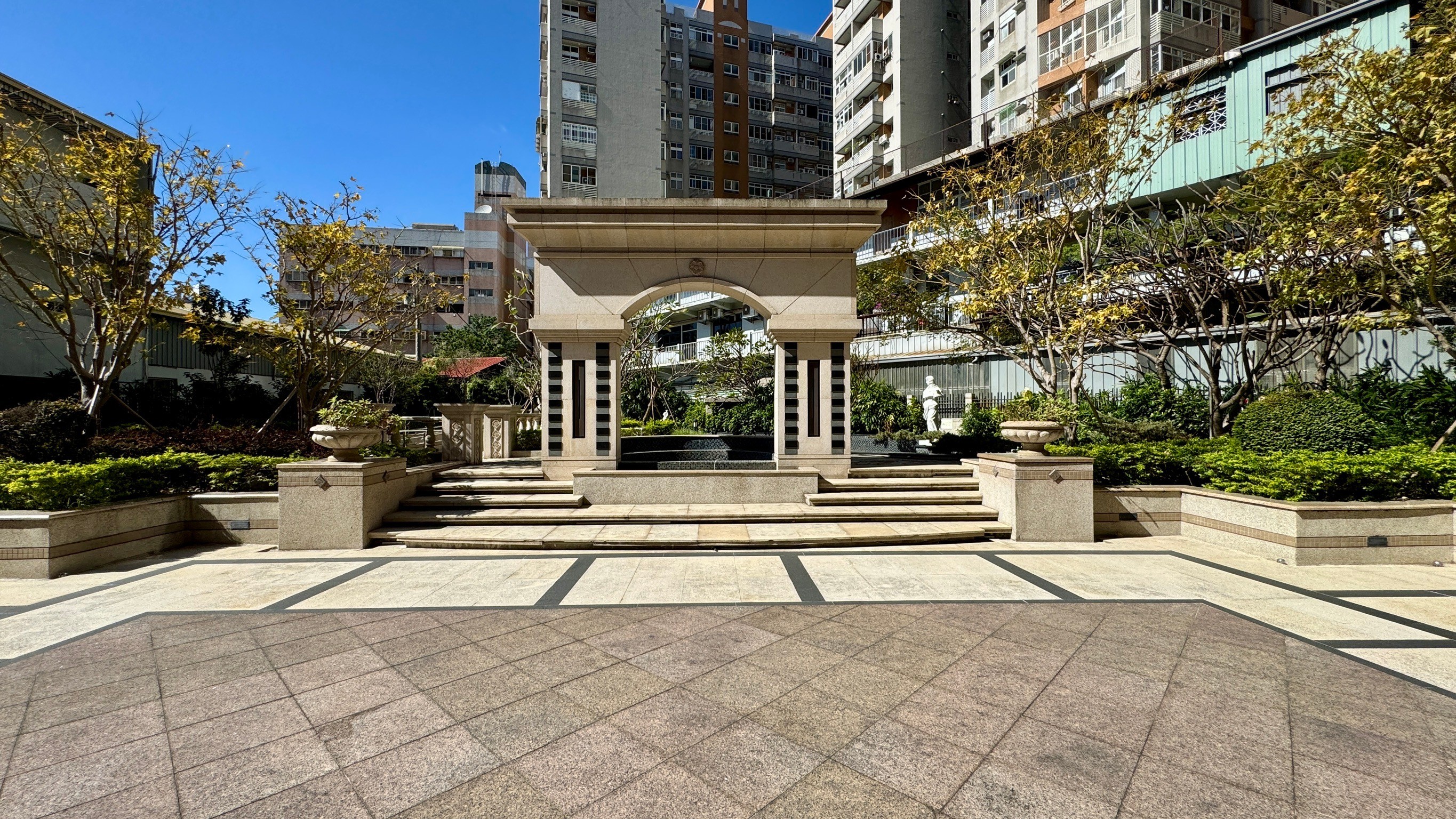 🌿【鵬程NEW1｜北屯路花園景3+1房】靜賞綠意、平車到位、生活圈一應俱全