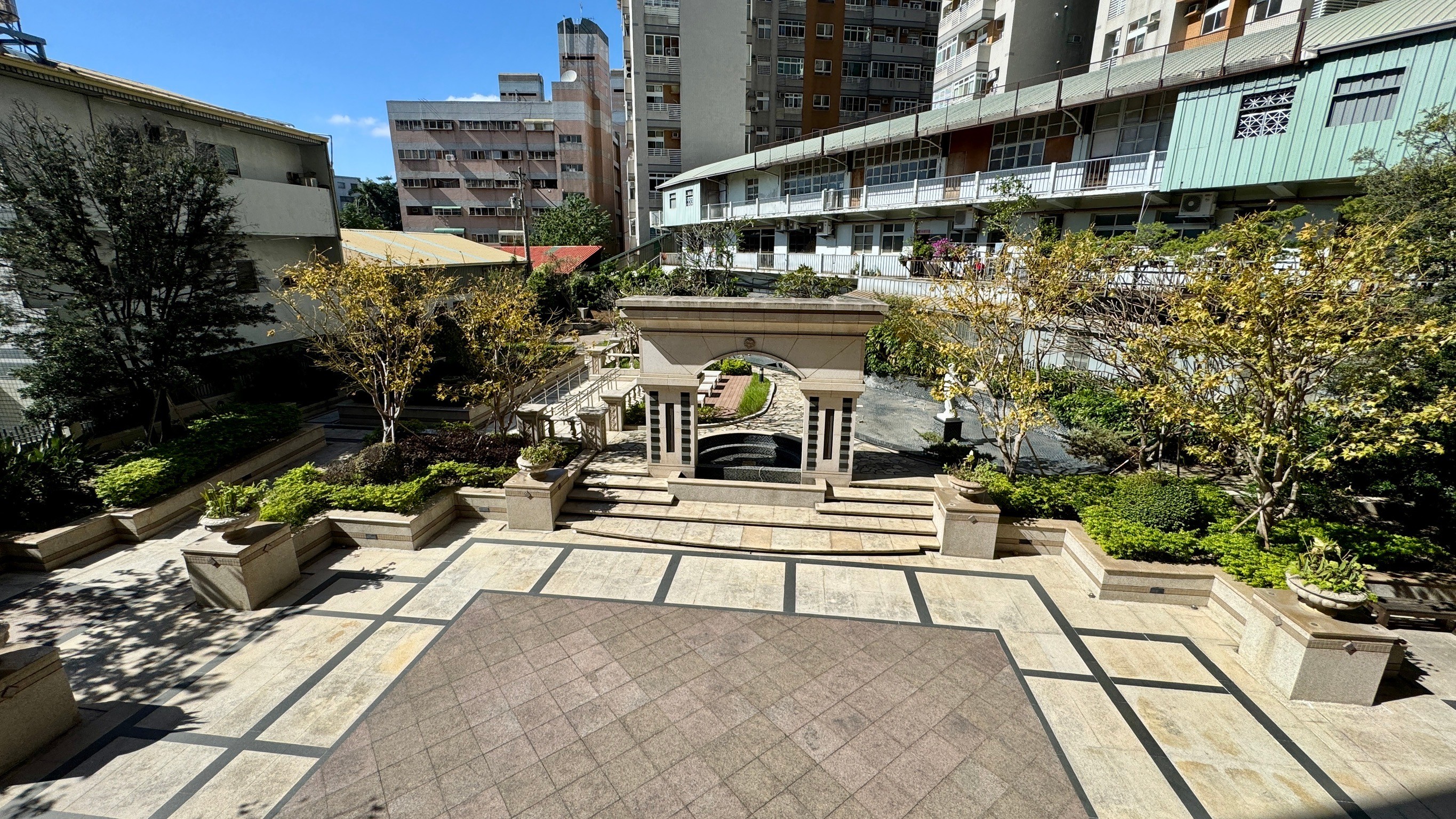 🌿【鵬程NEW1｜北屯路花園景3+1房】靜賞綠意、平車到位、生活圈一應俱全