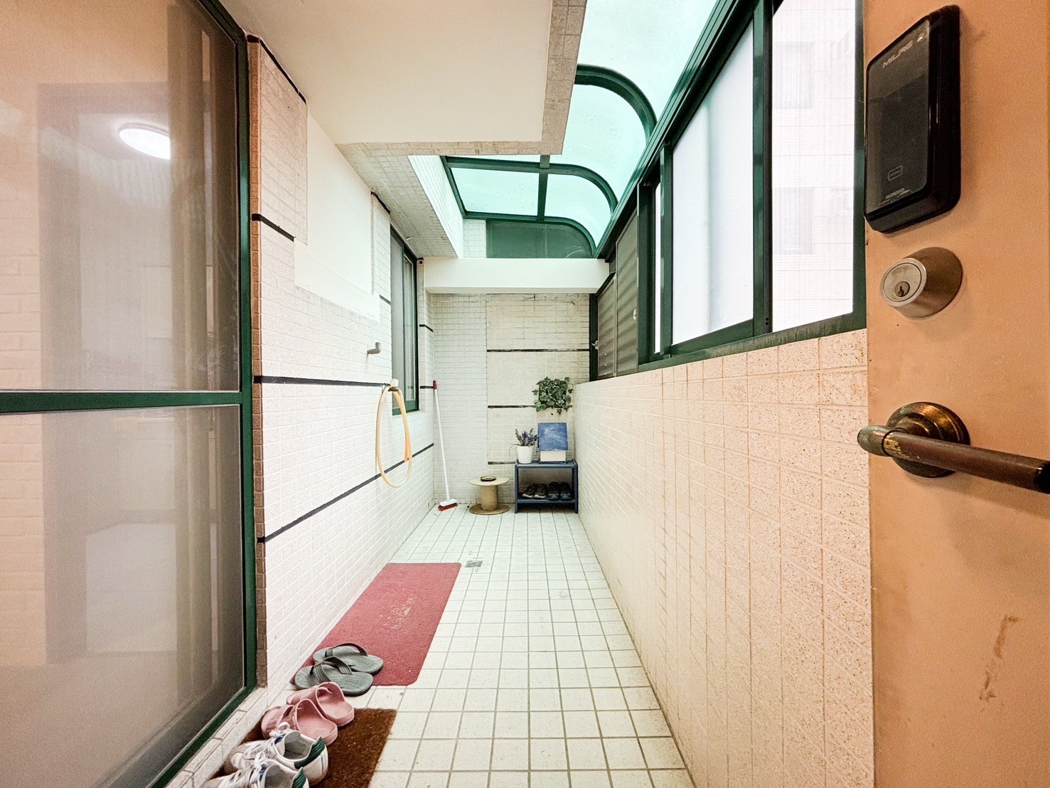 獨家｜七期家樂福捷運｜超美裝潢2房坡道平移車｜1198萬