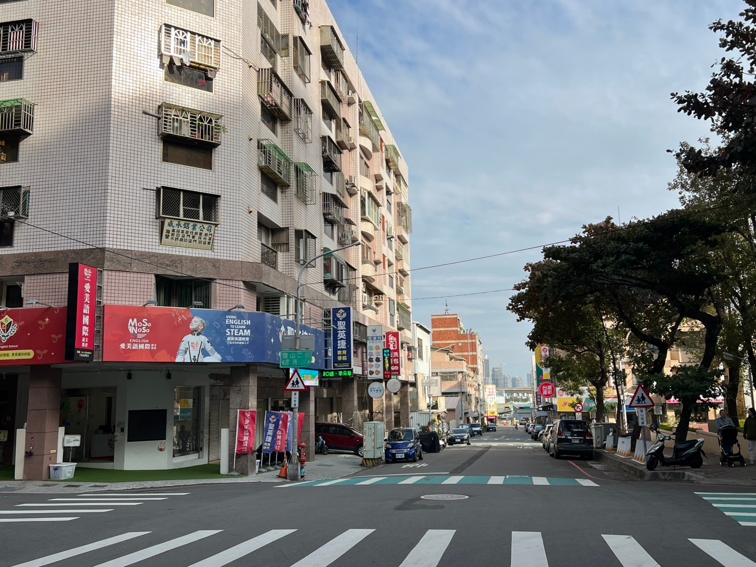專任｜藝術羅丹大面寬三角窗店面｜店面+7套房穩定收租｜投資首選！