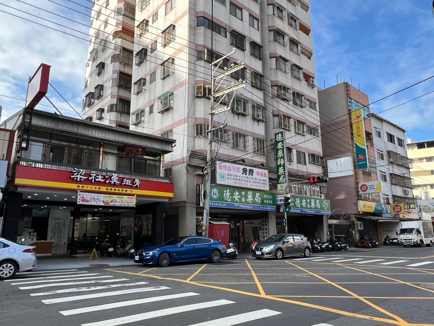 專任｜藝術羅丹大面寬三角窗店面｜店面+7套房穩定收租｜投資首選！