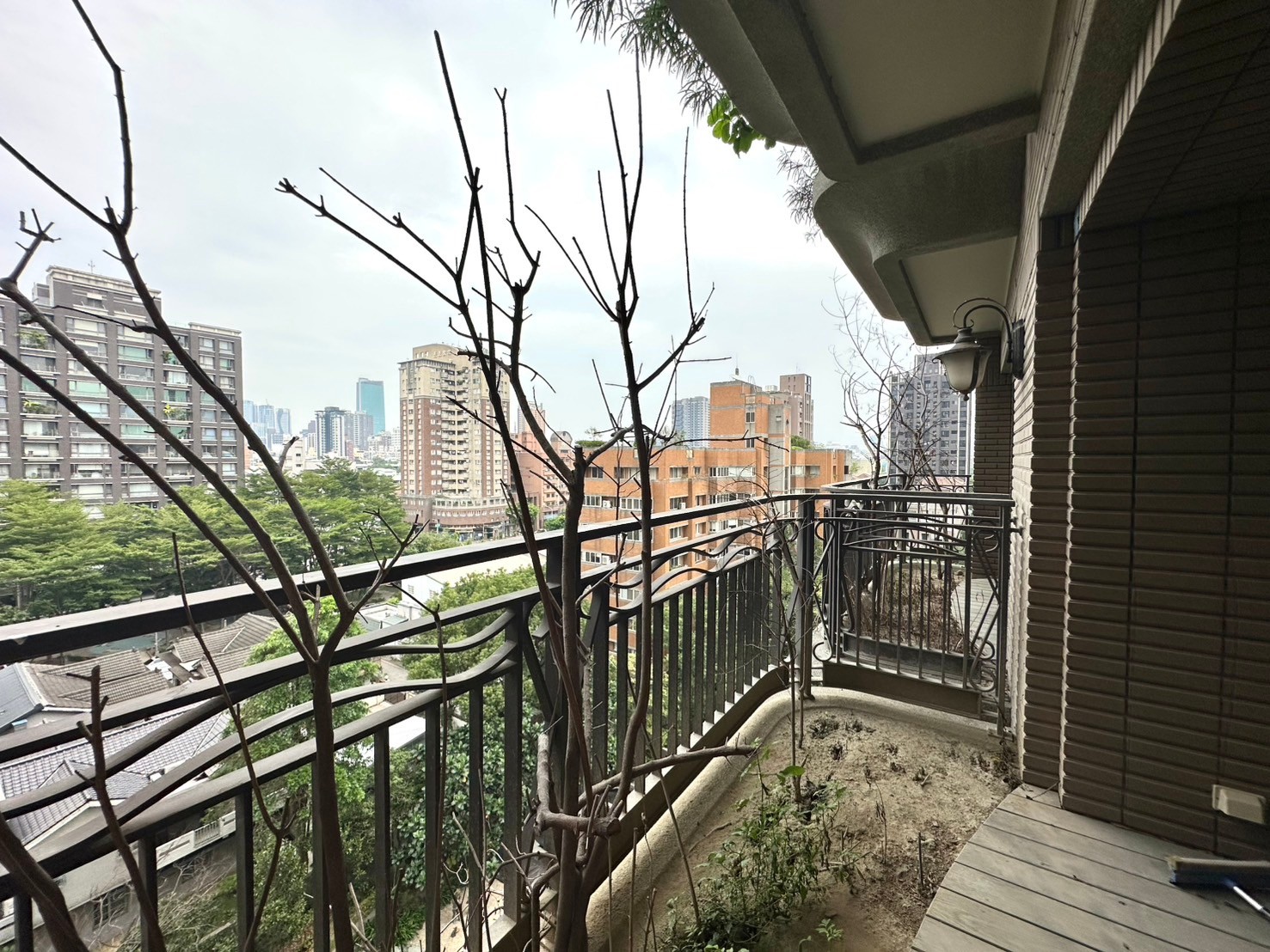 龍寶建設｜美術館唯一社區｜7D最大坪數