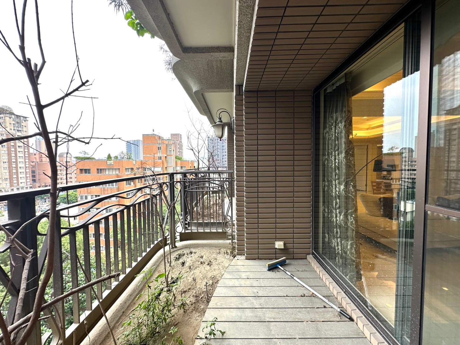 龍寶建設｜美術館唯一社區｜7D最大坪數