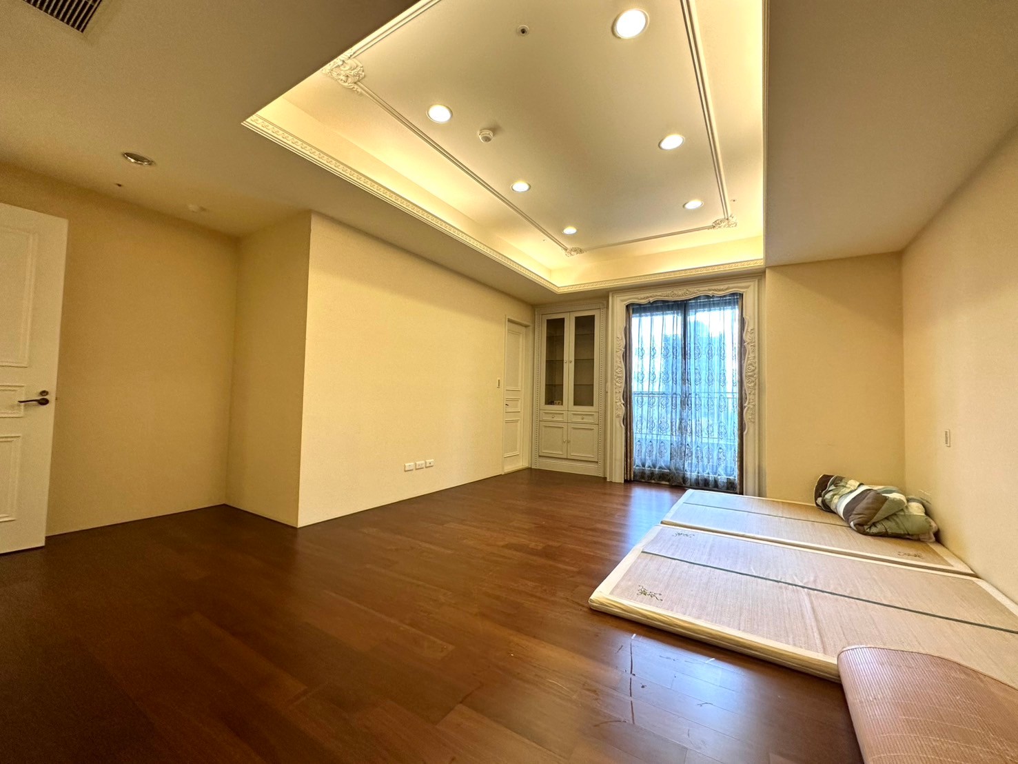 龍寶建設｜美術館唯一社區｜7D最大坪數