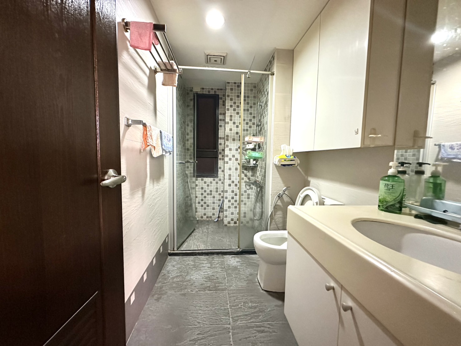 專任｜中興大學｜輕屋齡4房平車｜低於實價登錄！1698萬