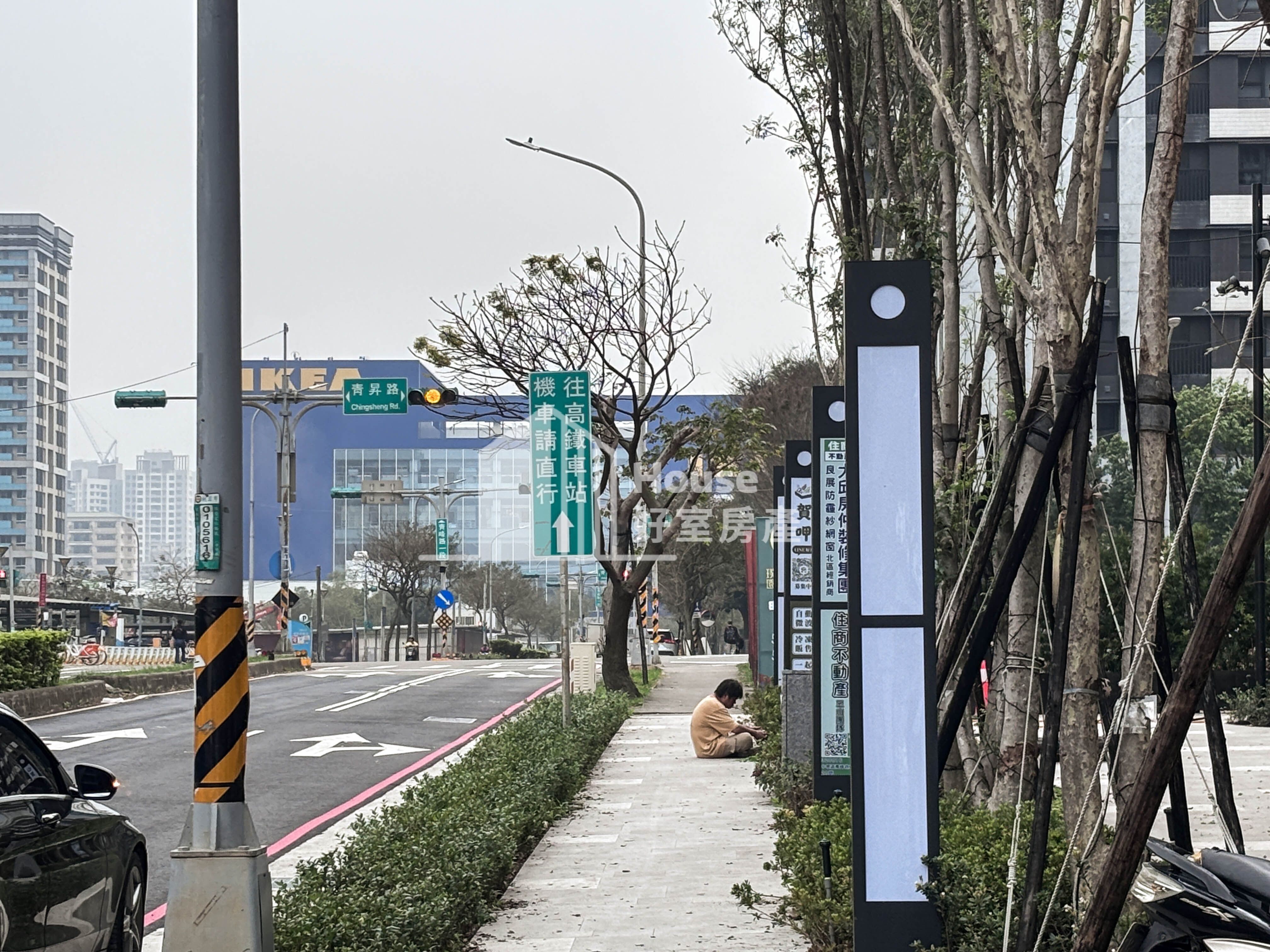青埔A18時尚苑｜創業小資網紅店面