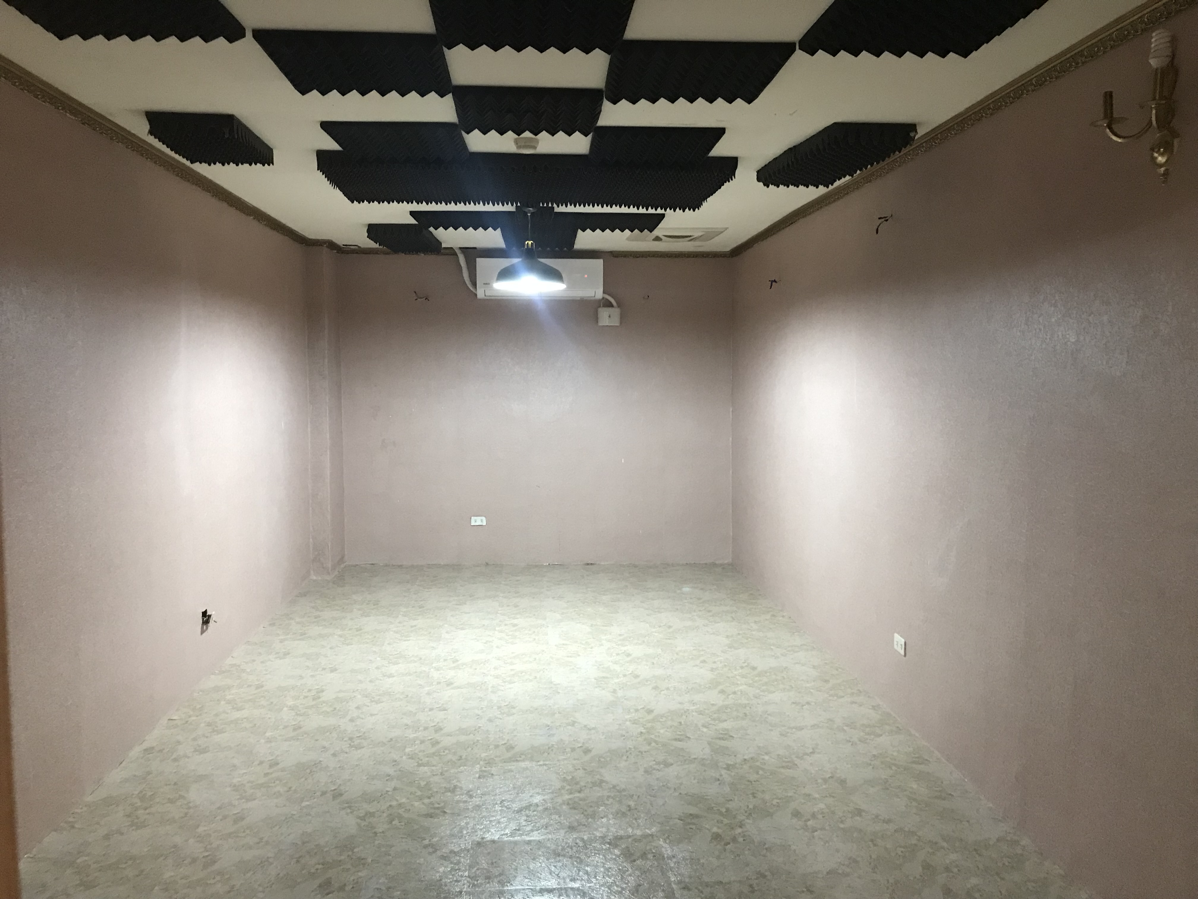 中壢中原大學旁小資店面 1F+B1