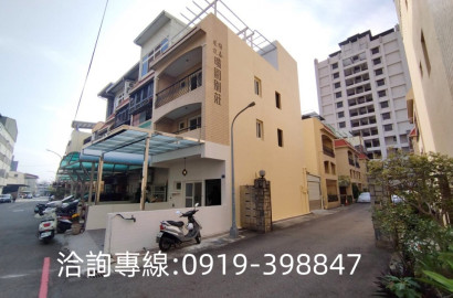 北屯-國泰晴園邊間雙車別墅 全新整理