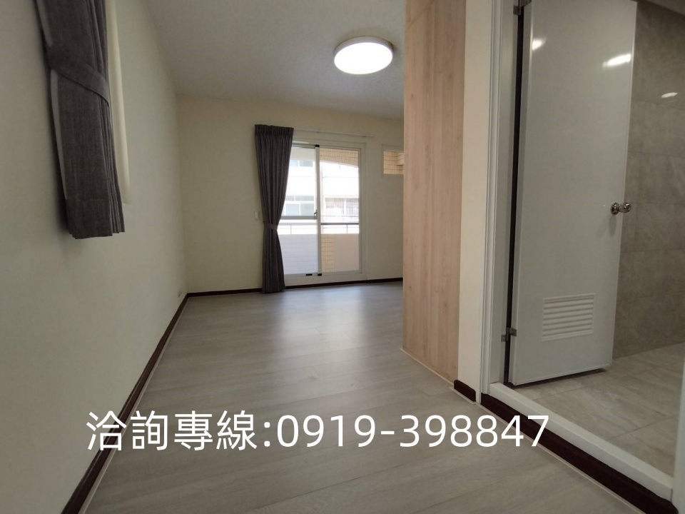 北屯-國泰晴園邊間雙車別墅 全新整理