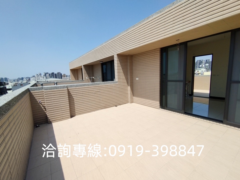 🎀太平-坪林森林公園全新別墅 1樓雙車庫 間間套房
