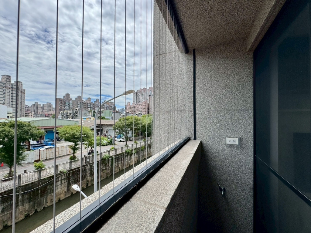 🏠 利舟荷悅｜2年新屋・萬大線未來宅-群義邱德鑫0919903935