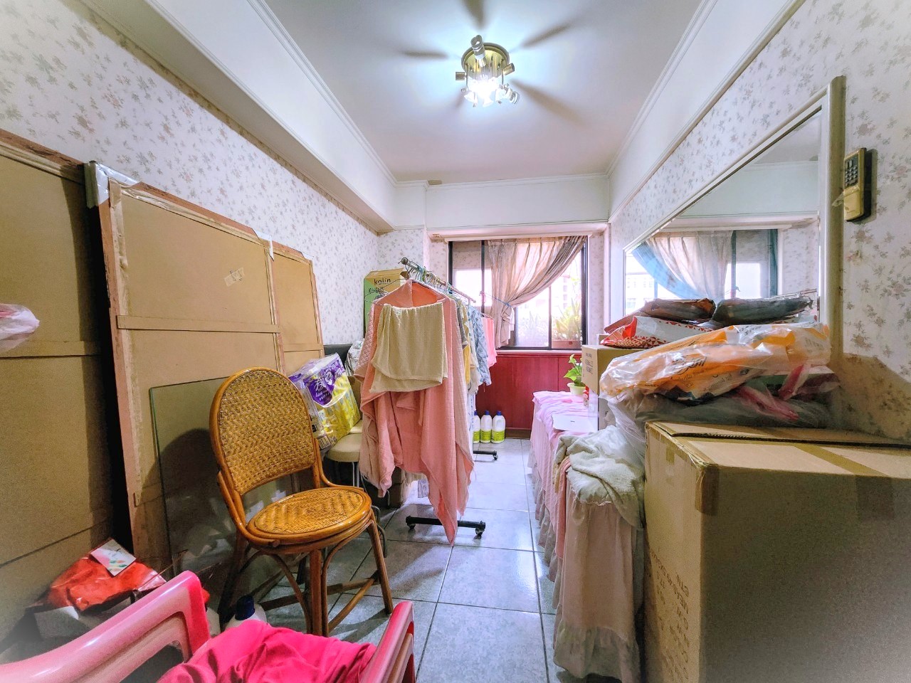 東園國小住家+穩定收租10雅房