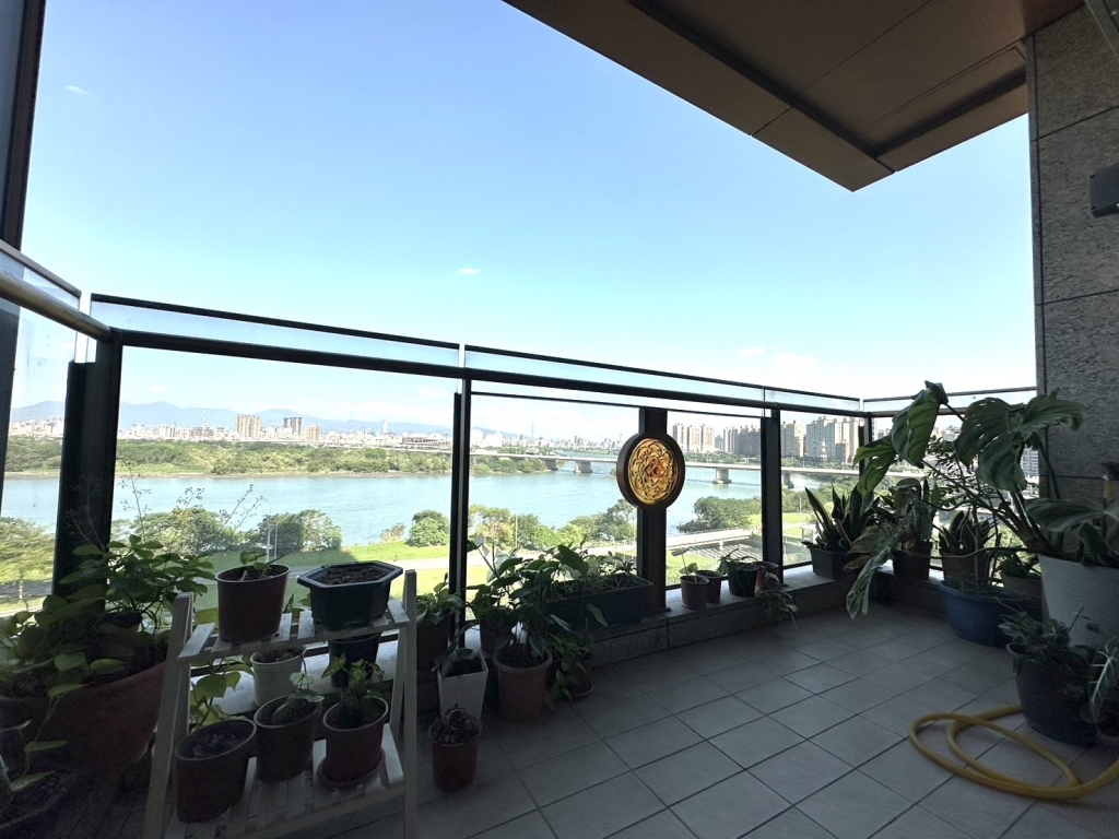 遠雄香榭園：極致奢華河景宅，千萬重金打造