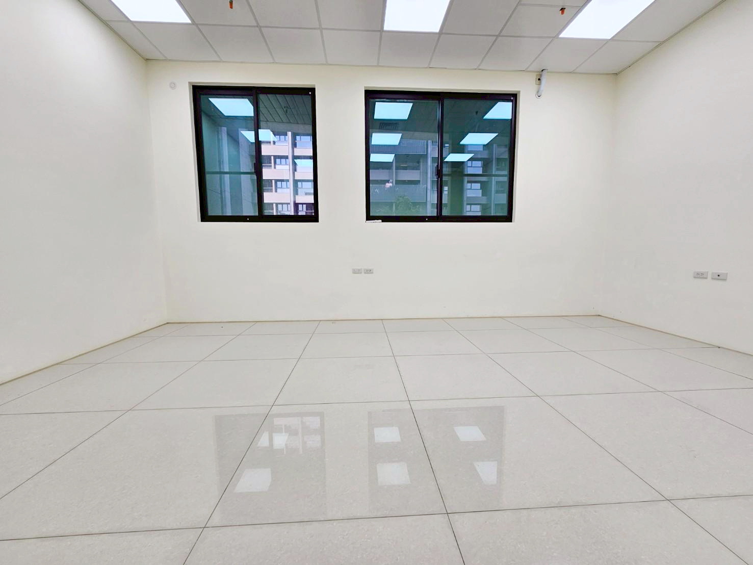 🔥中信王牌團隊🔥367💎幸福捷運冠德泰極OPEN 🚈 😍 👍💵