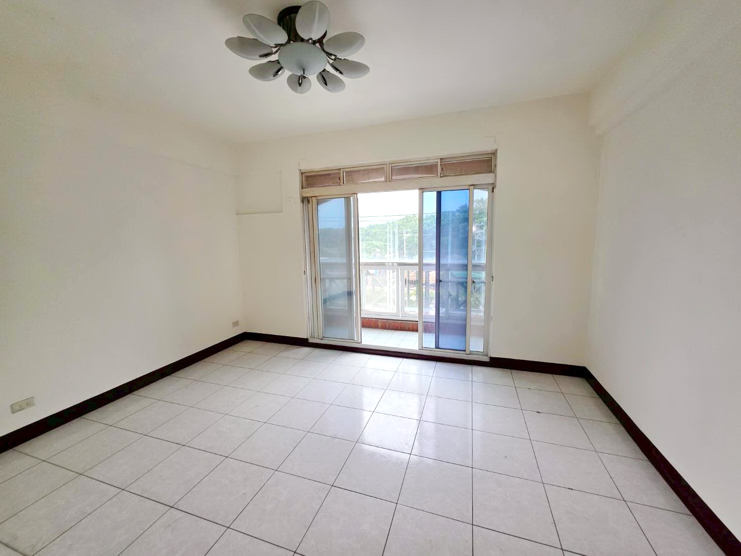 🔥中信王牌團隊🔥459💎國產墅林透天住店😍 🍎👍 🌸