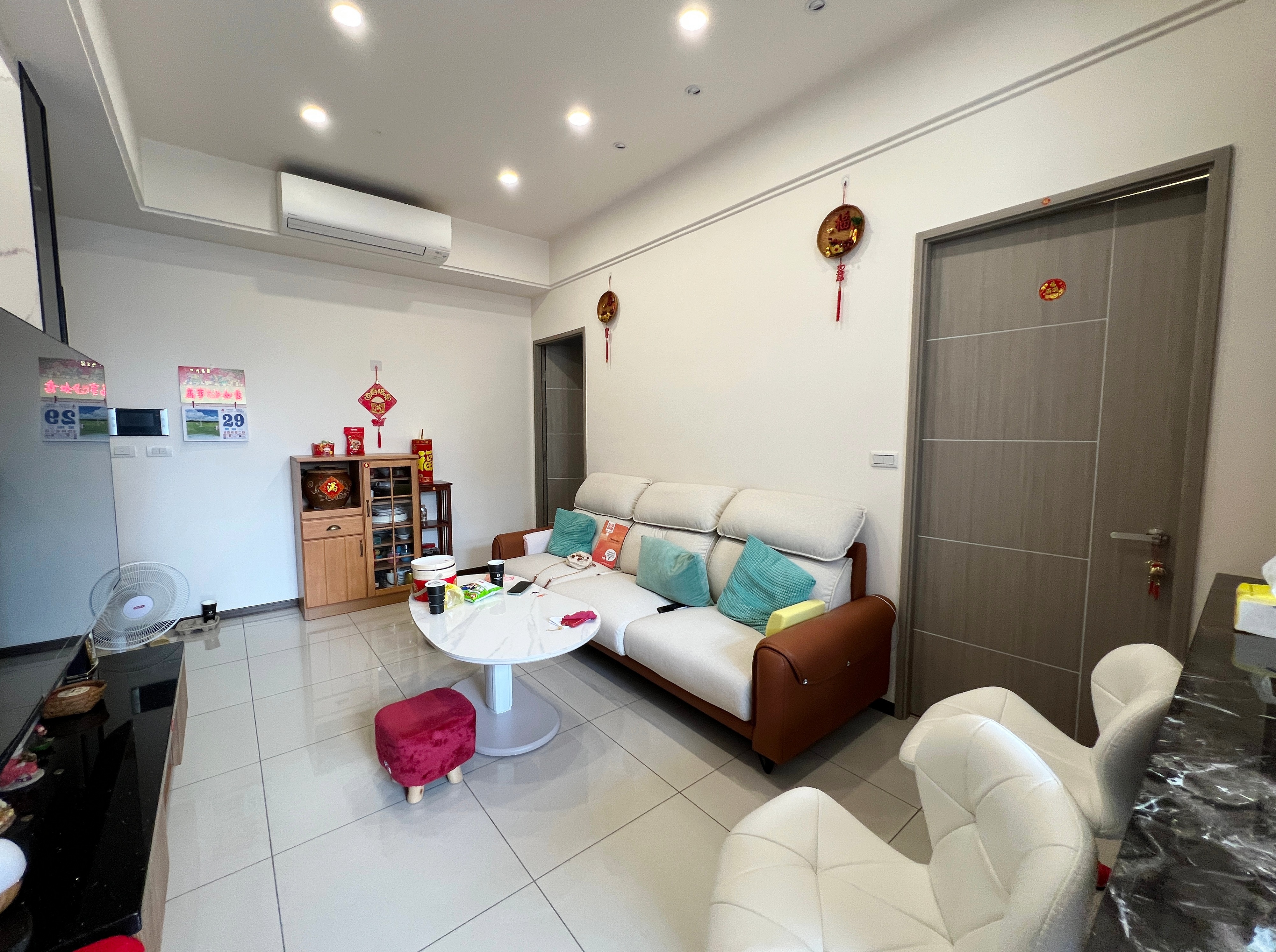 瑞典月灣邊間次頂樓兩房+平車｜方正明廳明房麗寶建設｜獨家專售