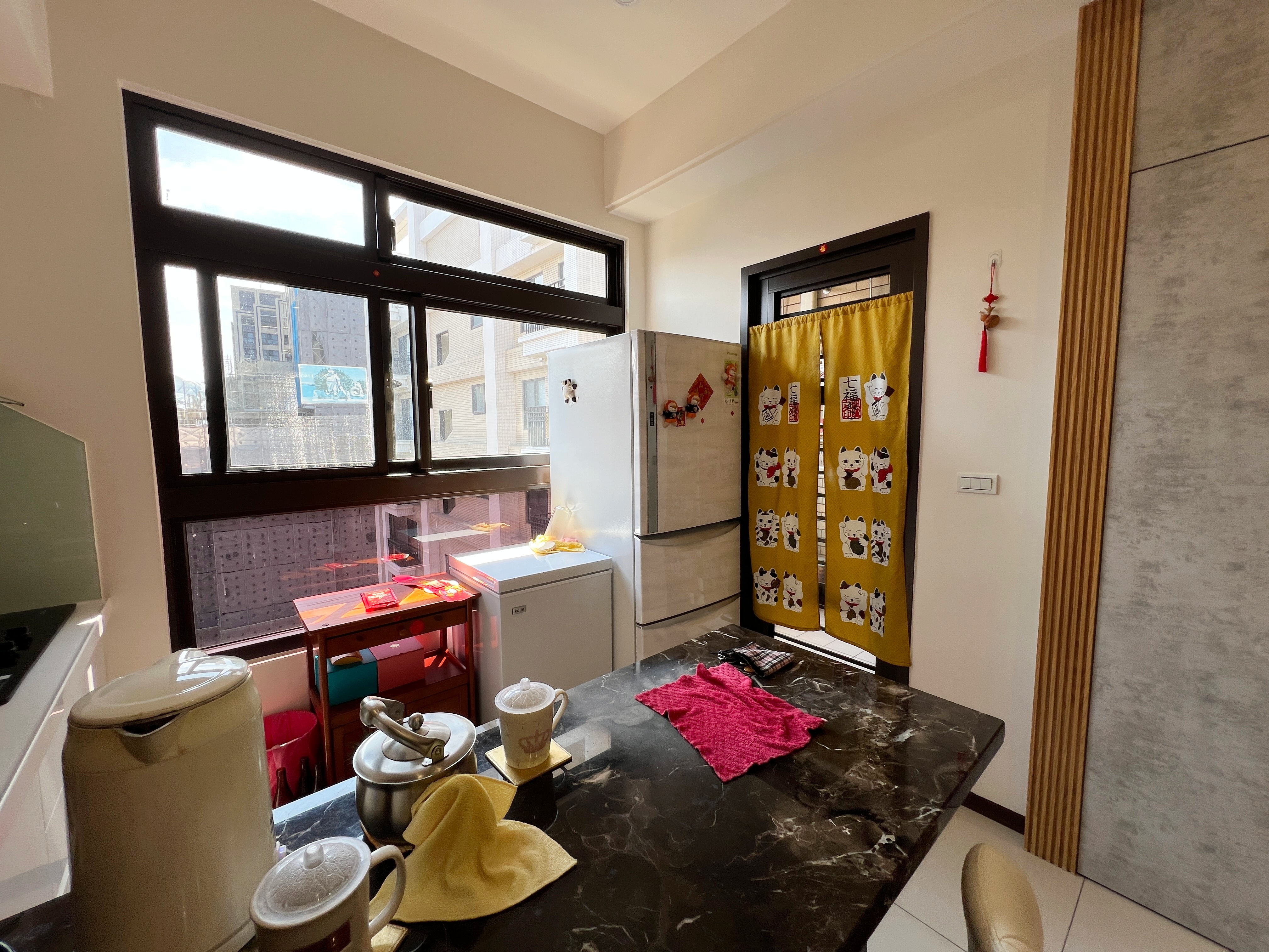 瑞典月灣邊間次頂樓兩房+平車｜方正明廳明房麗寶建設｜獨家專售