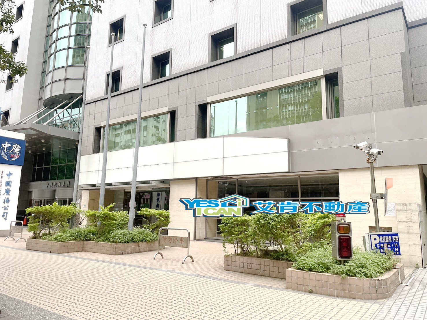 正松江路百坪面寬店面