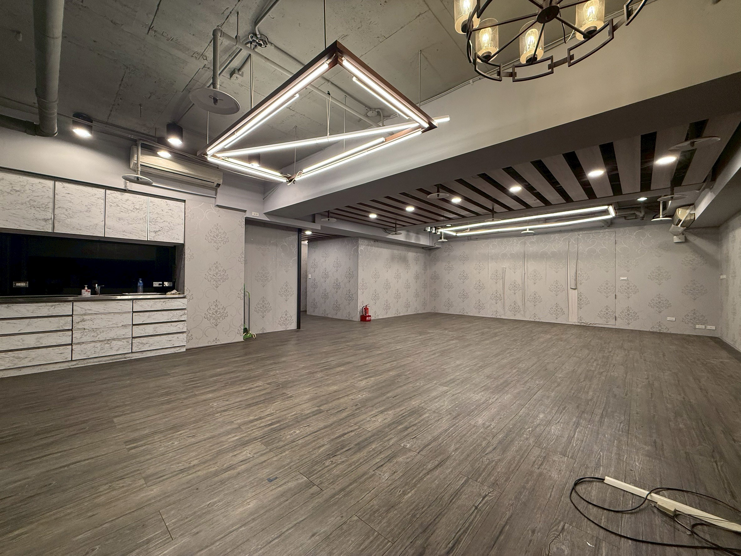 🌟優質商務空間🌟 三重交通方便 三和路寬敞辦公大樓