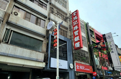 中壢近A22收租電梯金店面連25套房