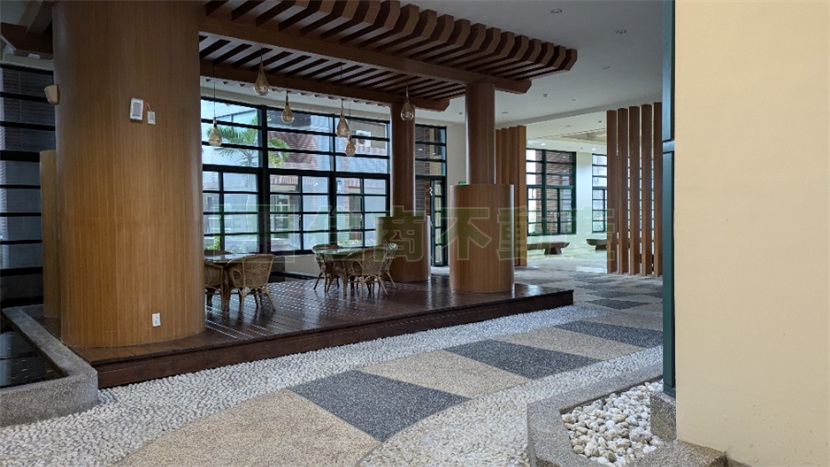 礁溪湯圍溝公園旁大湯屋